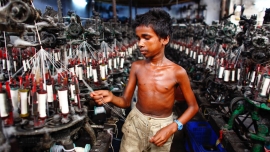 برده داری مدرن در صنعت مد Modern Slavery in Fashion Industry