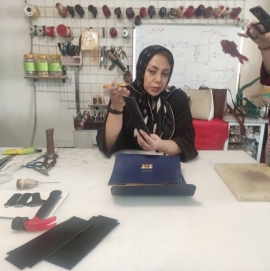 آموزش مقدماتی «تولید کیف چرم» در کارگروه آموزش اخبار صنعت چرم و کفش