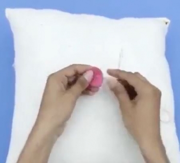 آموزش دوخت روبالشتی‌های زیبای دست دوز با لباس‌های کهنه + فیلم